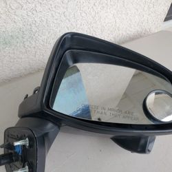2014- 2015 HONDA CIVIC RIGHT MIRROR
CAMERA POWER PASSENGER SIDE
GENUINE USED OEM. BB3