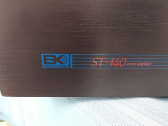B&K ST-140 Power Amplifier.