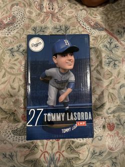 Bobble heads