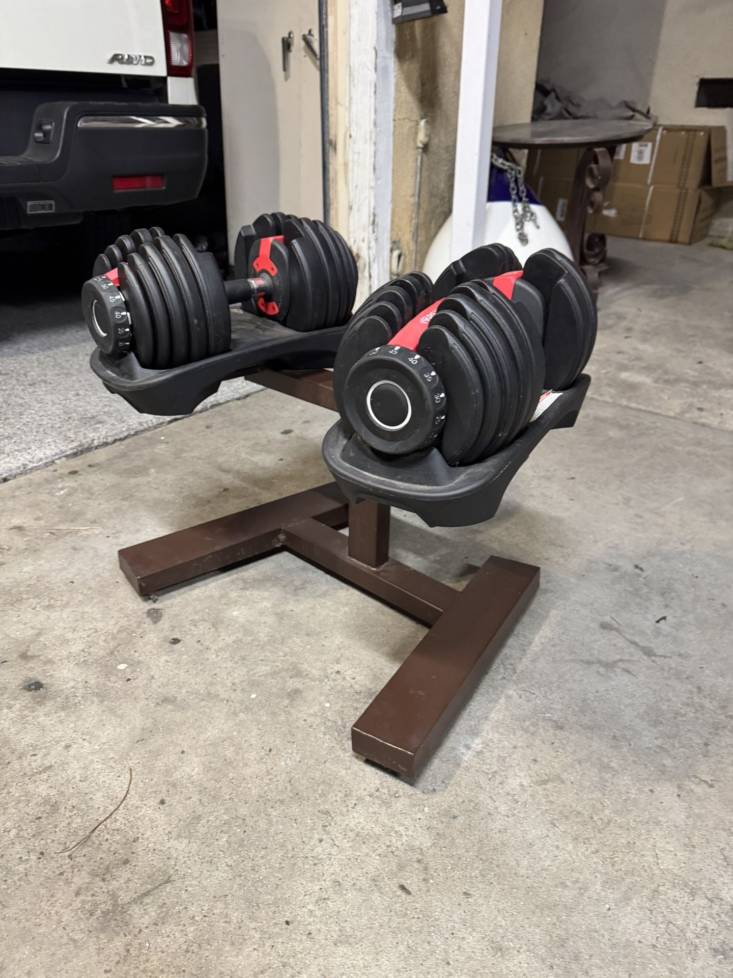 Funcode 552 dumbbells with custom rolling stand