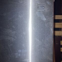 Kenmore Refrigerator 