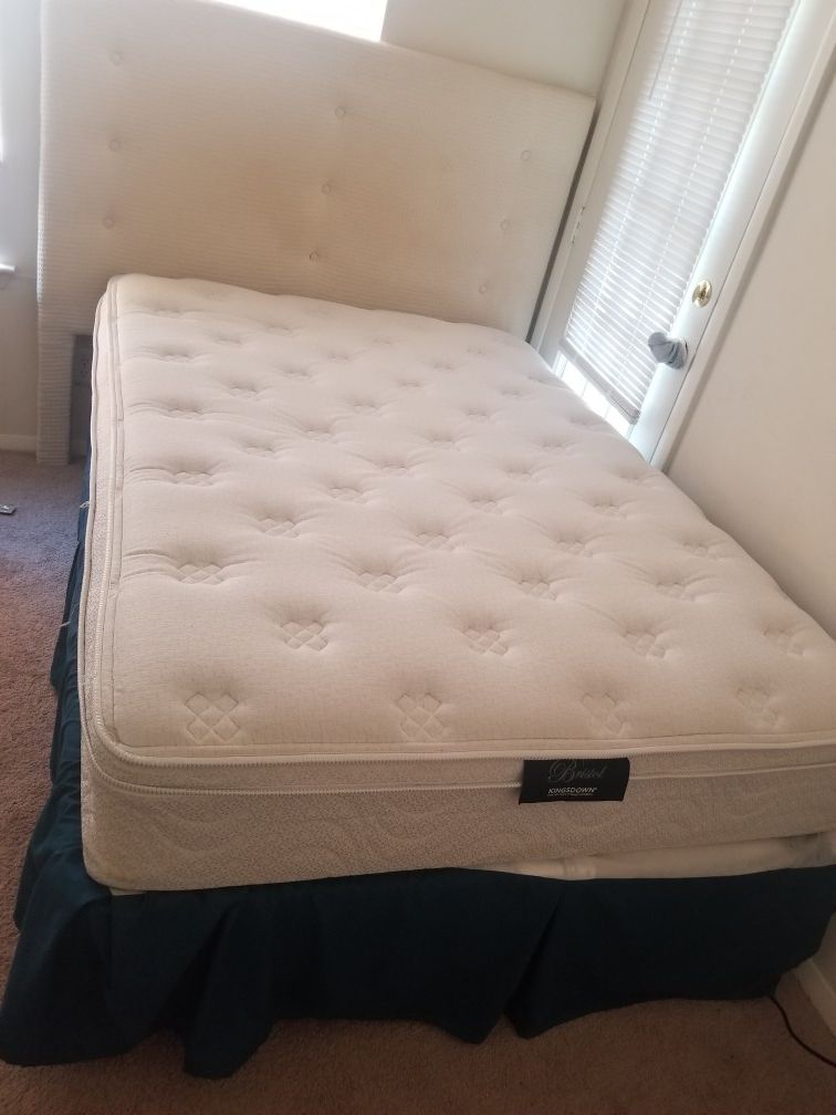 Kingssown mattress + Box Spring + Metal bed + headboard