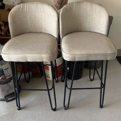 2 High Chairs 