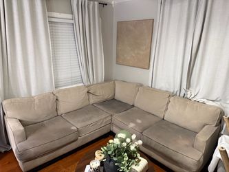 Large Sectional Sofa – Needs Cleaning / Great Project