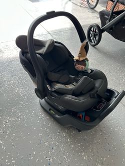 UppaBaby Mesa Carseat