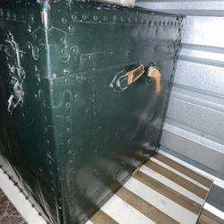 Vintage Steamer Trunk with Removable Tray – Dark Green with Gold Floral Accents