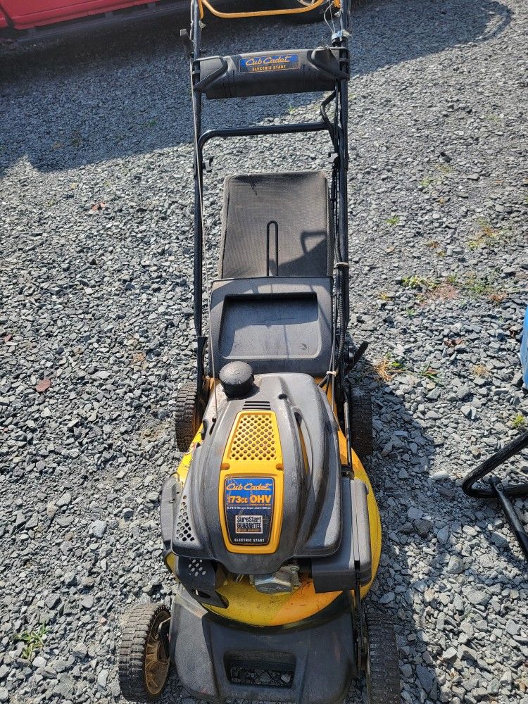 Cub Cadet Lawnmower