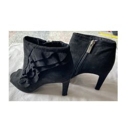 Open Toe fashionable Suede Booties for women