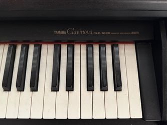 Clavinova CLP-122s Yamaha Digital Piano with Bench  ($275)