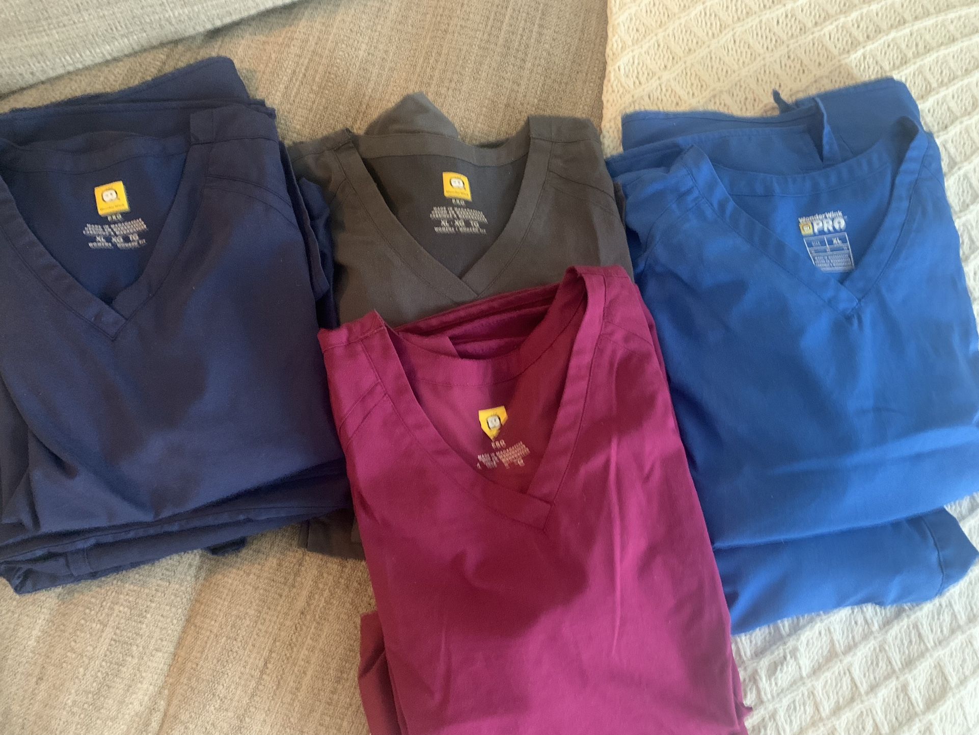 Wonder Wink Scrubs