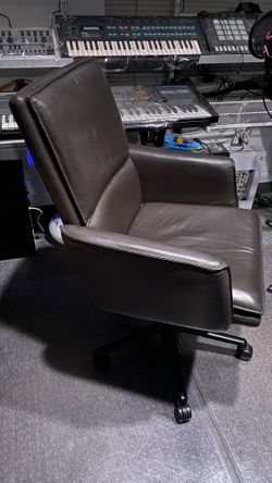 New York Keilhauser Elite 587 Luxury High End Dark Brown Leather Office Chair (retail $2500!)