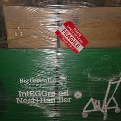 Big Green Egg Smoker -Large