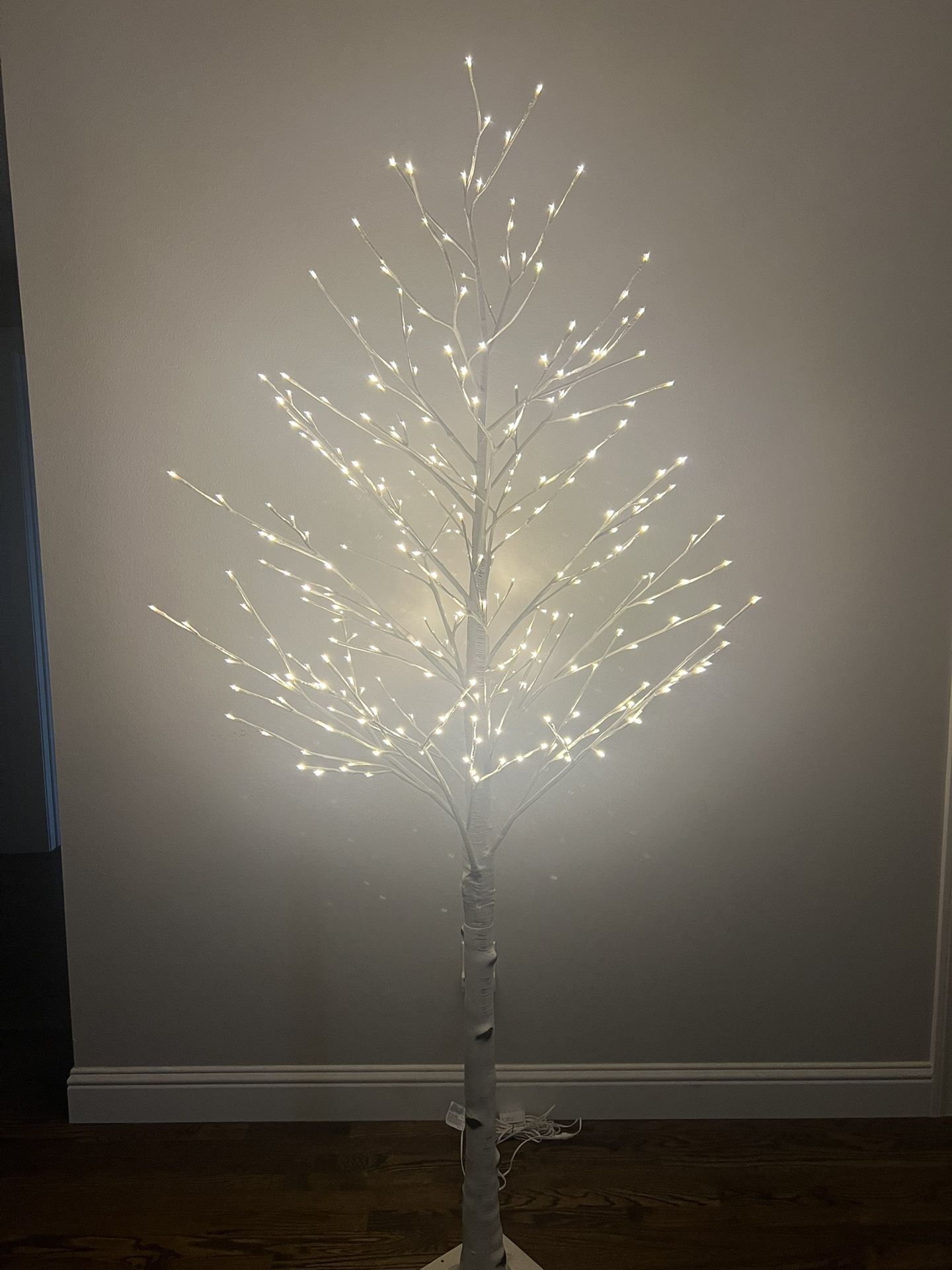 New LED Birch Tree, 7ft., Indoor / Outdoor Warm White Twinkling & Steady Lights w/Timer
