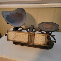 Antique Kitchen Scale