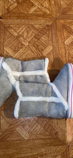 Old navy boots