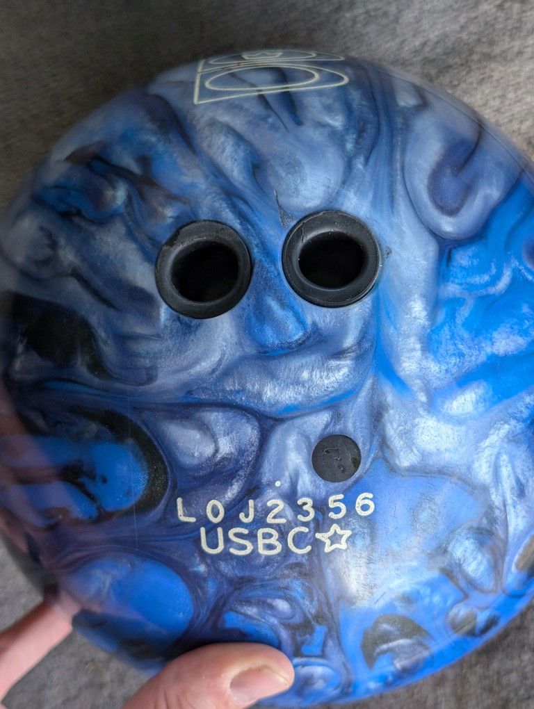 Brunswick Tzone Deep Space 15lb Bowling Ball.