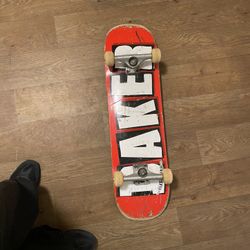 BAKER SKATEBOARD 