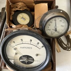 Antique Gauges 