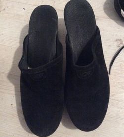 Ugg slip on clogs