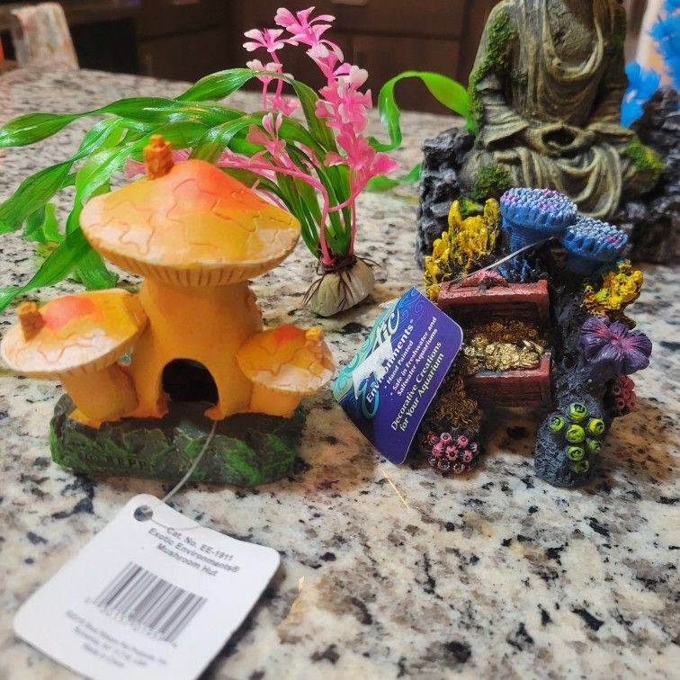 Fish Tank Decorations (NEW)