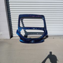 12 To 17 Tailgate Hyundai  Veloster ( Turbo ) (Oem)