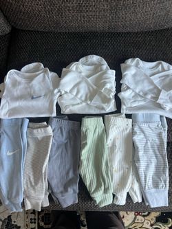 Bundle of gently worn NB baby clothing