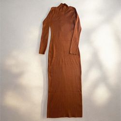 Gorgeous long sleeve maxi dress Size Medium