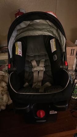 GRACO baby car seat