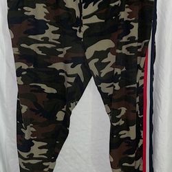 3X. Camouflage Lounge Joggers