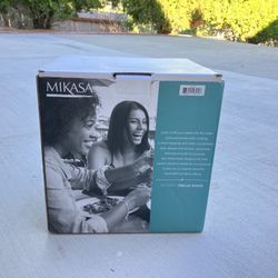 Mikasa Bone China Dinnerware Set 16 Piece