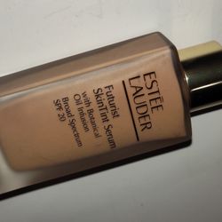 Estée Lauder Skin Tint