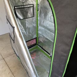 Vegetable Grow Tent