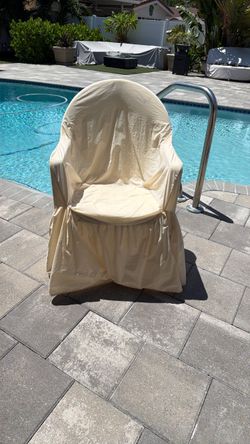 10-Outdoor Chair with Protective Cover