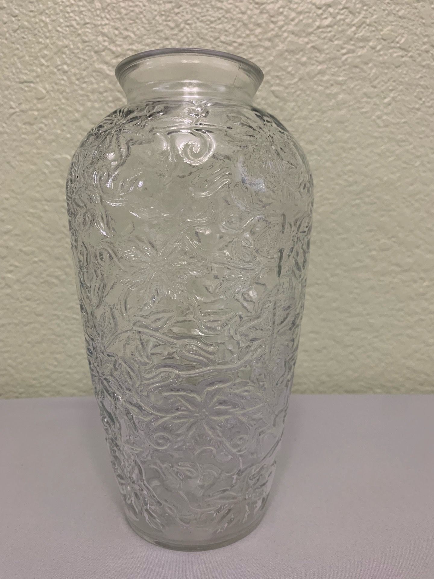 Vintage Princess House Fantasia Crystal Flower Vase 9" Poinsettia Pattern #556