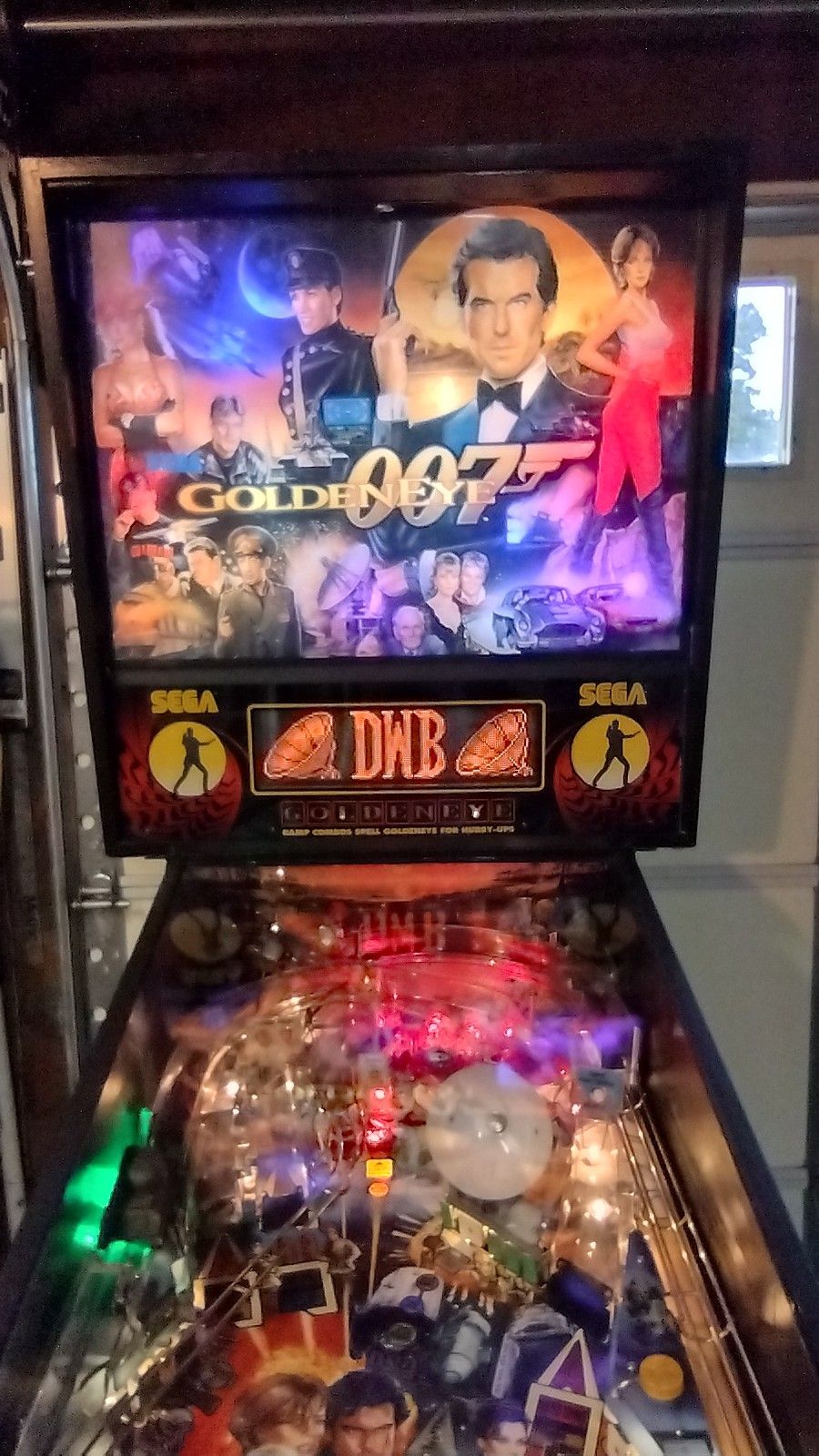 GOLDENEYE PINBALL MACHINE BY SEGA