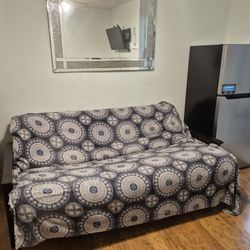 Wooden Frame Futon
