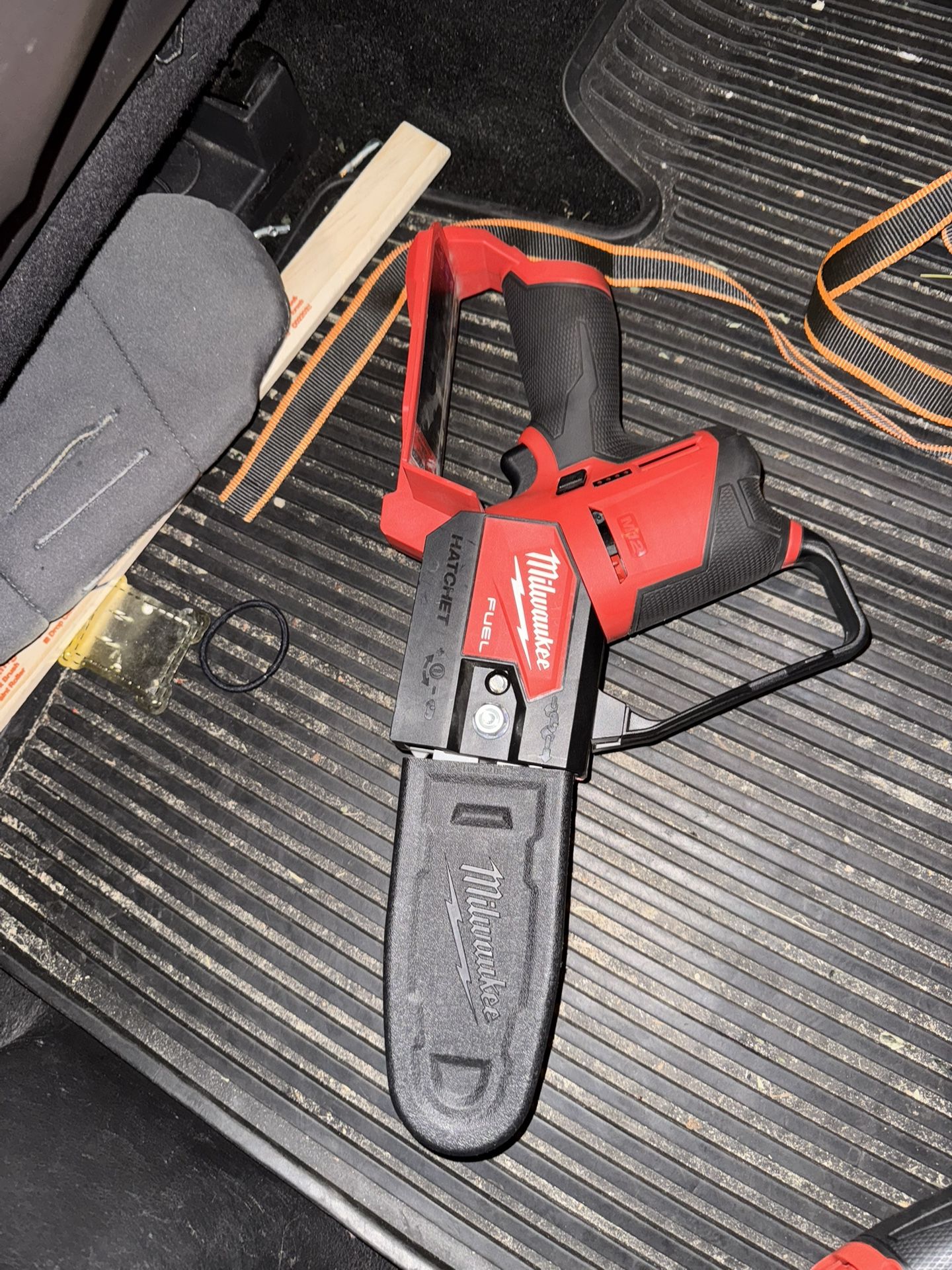 M12 Milwaukee Hatchet