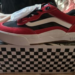 Mens Brand New Vans Size 11.5