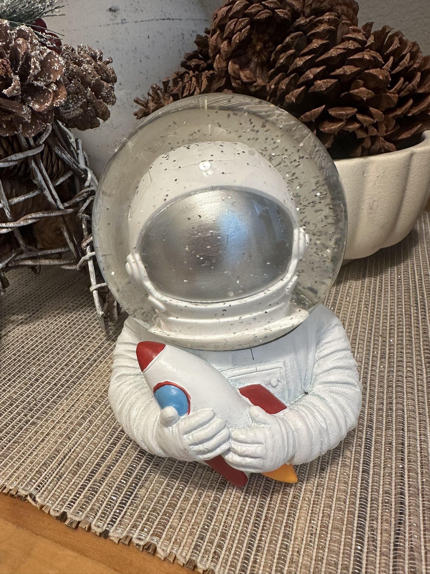 Spaceman Globe 