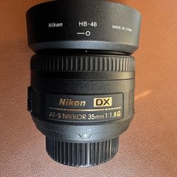 Nikon AF-S DX NIKKOR 35mm f/1.8G Lens