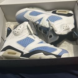 Jordan 6 UNC 