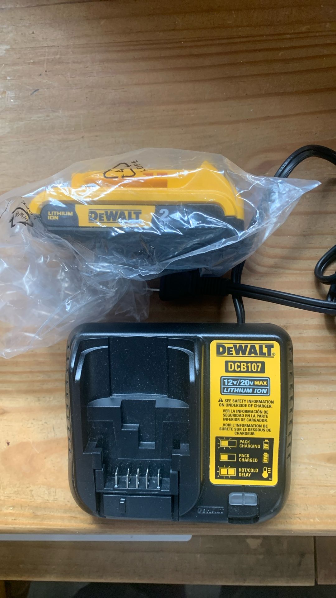Dewalt 20V 2AH Battery And Charger