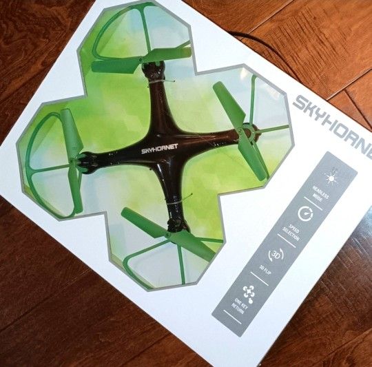 Brand NEW in Box SkyHornet Quadrocopter Drone