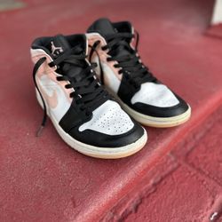 Jordan 1 Arctic Orange 