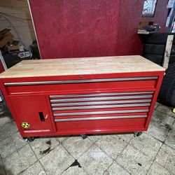 HUSKY Tool Cart And Snap-on Tools 