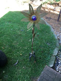 Decortive garden mister/sprinkler