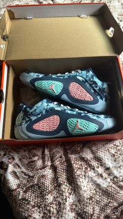 Men’s 10.5 jordans