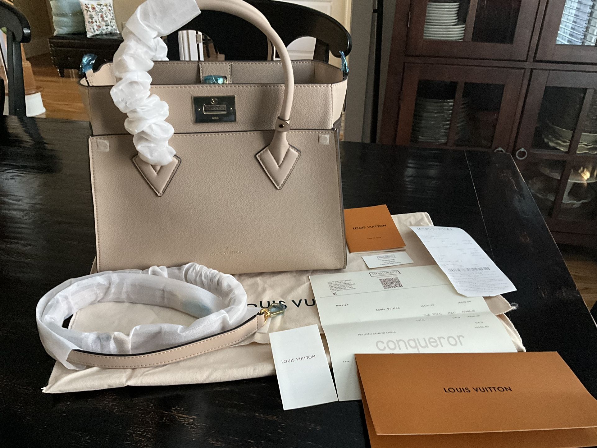 Louis Vuitton On my Side MM Cream Color Tote