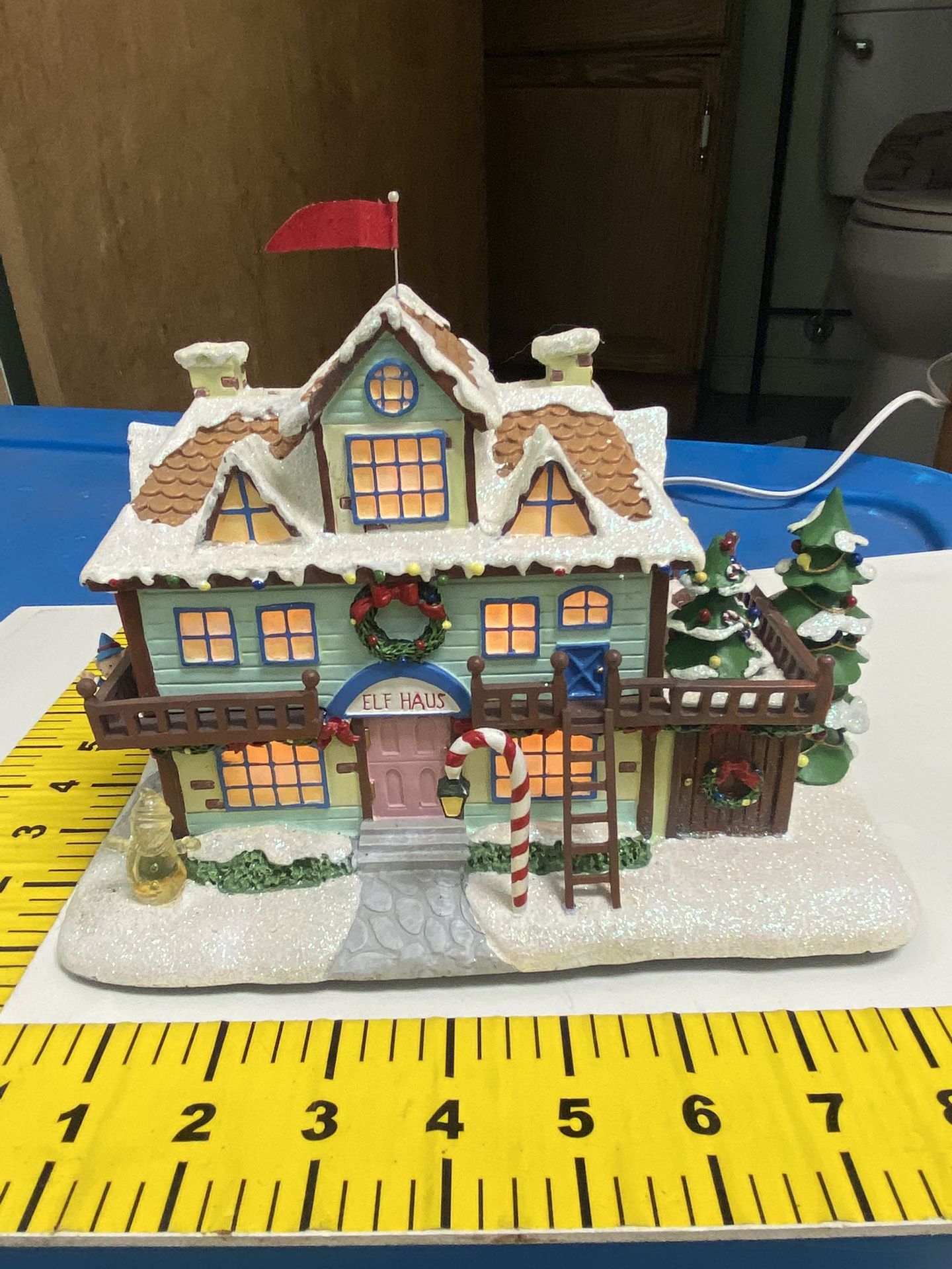 A Vintage Christmas Town