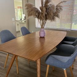 Complete dining table set